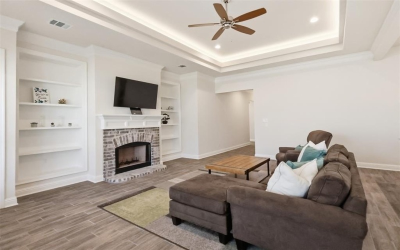 209 Cullom Drive, Bossier City, LA 71112, 3 Bedrooms Bedrooms, ,2 BathroomsBathrooms,Residential,For Sale,209 Cullom Drive,0,21118708