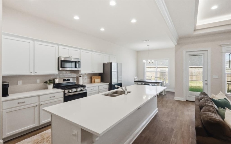 209 Cullom Drive, Bossier City, LA 71112, 3 Bedrooms Bedrooms, ,2 BathroomsBathrooms,Residential,For Sale,209 Cullom Drive,0,21118708