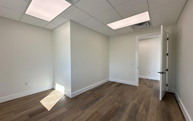 1704 Westaire Drive, Gainesville, TX 76240, ,Otro,En Venta,1704 Westaire Drive,0,21118743