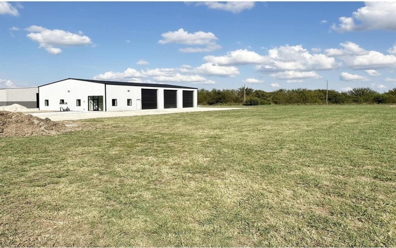 1704 Westaire Drive, Gainesville, TX 76240, ,Otro,En Venta,1704 Westaire Drive,0,21118743