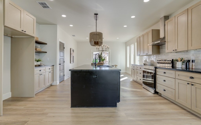 305 SW Ave. L, Seminole, TX 79360, 3 Habitaciones Habitaciones , ,2 BañosBaños,Residential,En Venta,305 SW Ave. L,0,164642