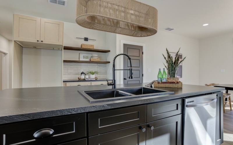 305 SW Ave. L, Seminole, TX 79360, 3 Habitaciones Habitaciones , ,2 BañosBaños,Residential,En Venta,305 SW Ave. L,0,164642