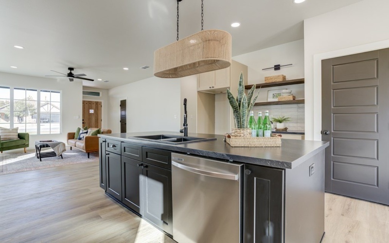 305 SW Ave. L, Seminole, TX 79360, 3 Habitaciones Habitaciones , ,2 BañosBaños,Residential,En Venta,305 SW Ave. L,0,164642