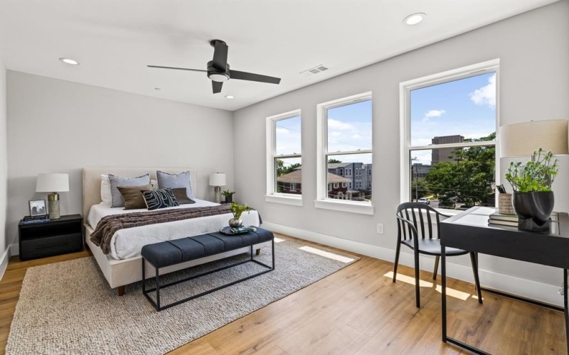 4707 Virginia Avenue #3, Dallas, TX 75204, 2 Bedrooms Bedrooms, ,3 BathroomsBathrooms,Residential,For Sale,4707 Virginia Avenue,0,21118294