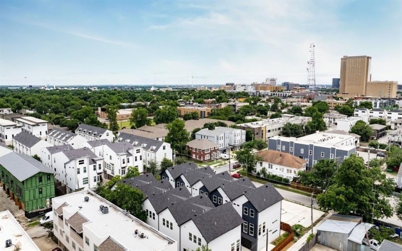 4707 Virginia Avenue #3, Dallas, TX 75204, 2 Bedrooms Bedrooms, ,3 BathroomsBathrooms,Residential,For Sale,4707 Virginia Avenue,0,21118294