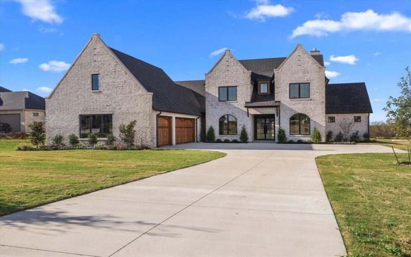 2704 Veridian Point Drive, Burleson, TX 76028, 4 Bedrooms Bedrooms, ,3 BathroomsBathrooms,Residential,For Sale,2704 Veridian Point Drive,0,21118336