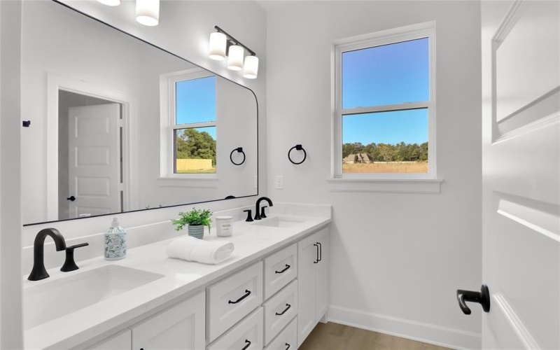 17560 Sugar Bluff Lane, Flint, TX 75762, 4 Bedrooms Bedrooms, ,2 BathroomsBathrooms,Residential,For Sale,17560 Sugar Bluff Lane,0,21118376