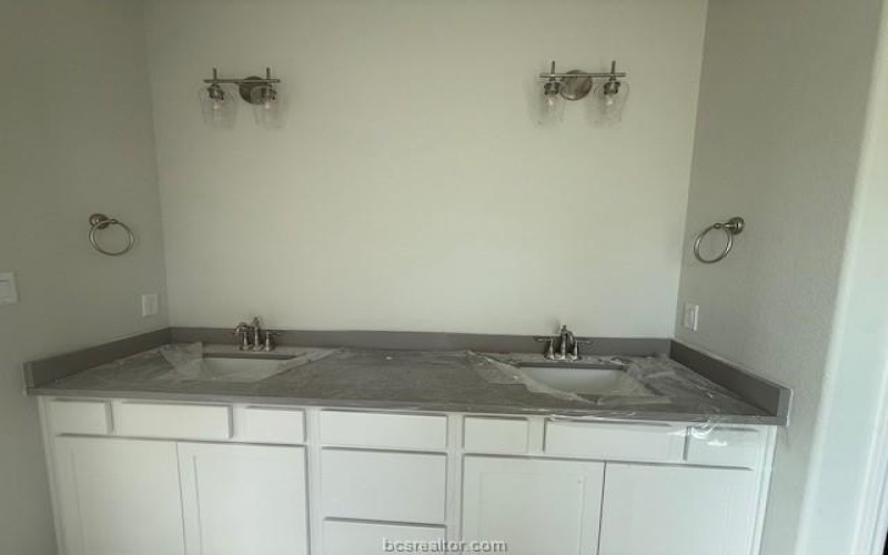 6422 Raleigh Loop, College Station, TX 77845, 3 Bedrooms Bedrooms, ,2 BathroomsBathrooms,Residential,For Sale,6422 Raleigh Loop,0,25012017