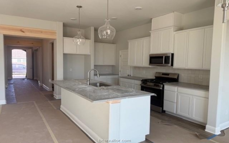 6422 Raleigh Loop, College Station, TX 77845, 3 Bedrooms Bedrooms, ,2 BathroomsBathrooms,Residential,For Sale,6422 Raleigh Loop,0,25012017