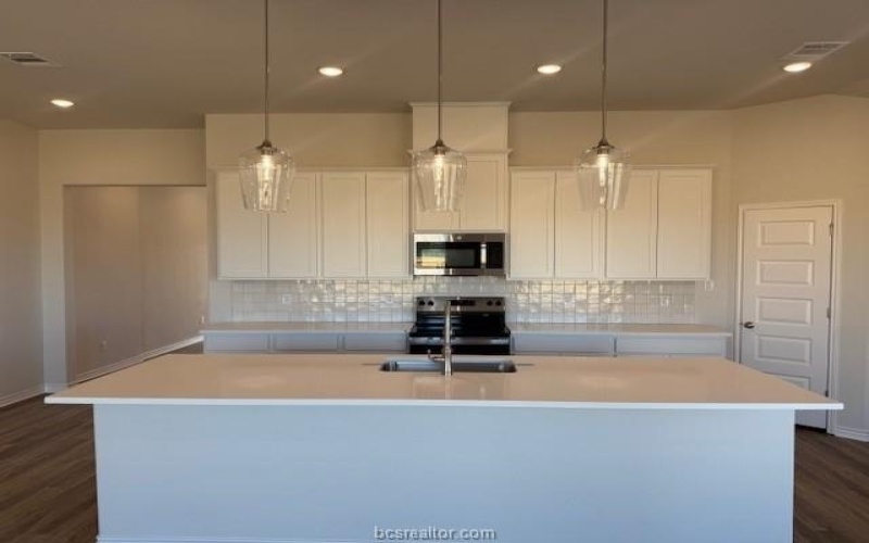 7804 Redbud Road, Navasota, TX 77868, 4 Habitaciones Habitaciones , ,3 BañosBaños,Residential,En Venta,7804 Redbud Road,0,25012019