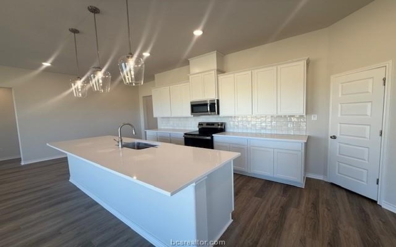 7804 Redbud Road, Navasota, TX 77868, 4 Habitaciones Habitaciones , ,3 BañosBaños,Residential,En Venta,7804 Redbud Road,0,25012019