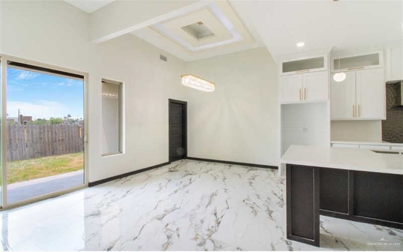 203 N 31st Street, Hidalgo, TX 78557, 4 Bedrooms Bedrooms, ,3 BathroomsBathrooms,Residential,For Sale,203 N 31st Street,0,487581