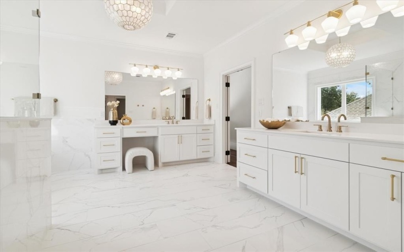 6234 Lakeshore Drive, Dallas, TX 75214, 5 Habitaciones Habitaciones , ,5 BañosBaños,Residential,En Venta,6234 Lakeshore Drive,0,21117856