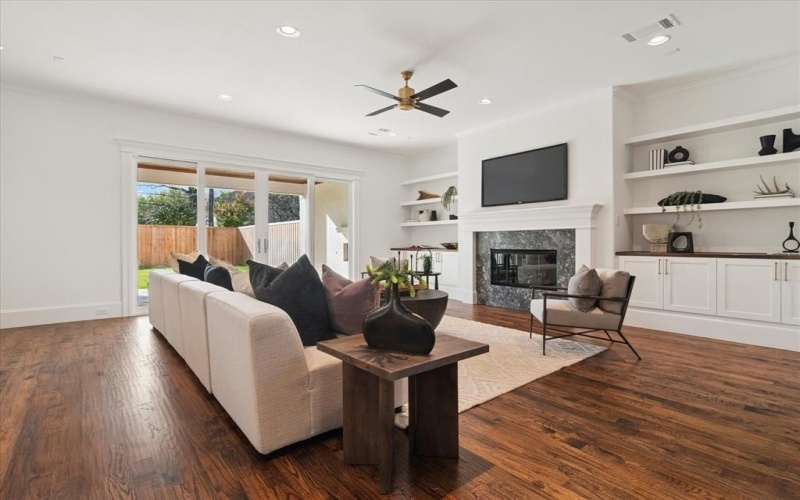 6234 Lakeshore Drive, Dallas, TX 75214, 5 Habitaciones Habitaciones , ,5 BañosBaños,Residential,En Venta,6234 Lakeshore Drive,0,21117856