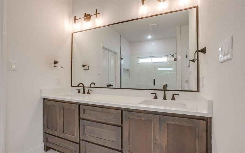 5618 Yeary Street, Sansom Park, TX 76114, 4 Habitaciones Habitaciones , ,2 BañosBaños,Residential,En Venta,5618 Yeary Street,0,21117958