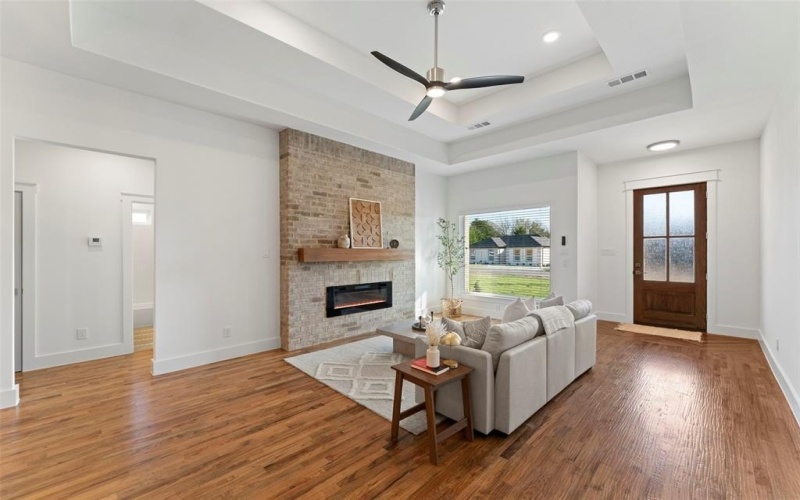 607 E Wood Dell Drive, Glenn Heights, TX 75154, 4 Bedrooms Bedrooms, ,2 BathroomsBathrooms,Residential,For Sale,607 E Wood Dell Drive,0,21118836