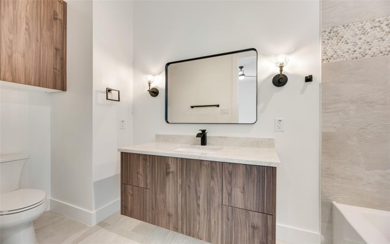 1121 Muncie Avenue, Dallas, TX 75212, 3 Habitaciones Habitaciones , ,3 BañosBaños,Residential,En Venta,1121 Muncie Avenue,0,21118875