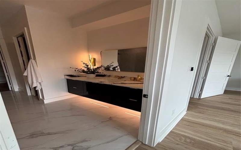 1121 Muncie Avenue, Dallas, TX 75212, 3 Habitaciones Habitaciones , ,3 BañosBaños,Residential,En Venta,1121 Muncie Avenue,0,21118875