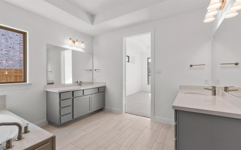 932 Pelotazo, Fort Worth, TX 76247, 5 Bedrooms Bedrooms, ,5 BathroomsBathrooms,Residential,For Sale,932 Pelotazo,0,21118935