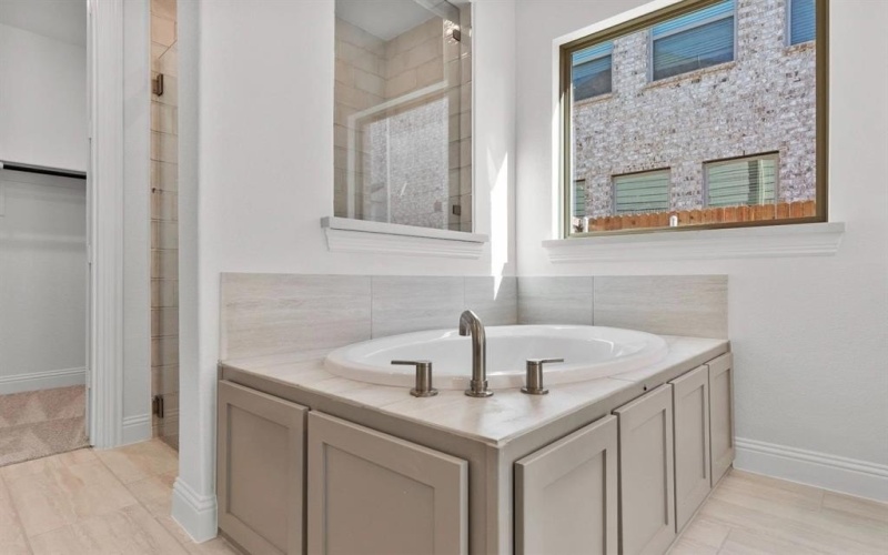 932 Pelotazo, Fort Worth, TX 76247, 5 Bedrooms Bedrooms, ,5 BathroomsBathrooms,Residential,For Sale,932 Pelotazo,0,21118935