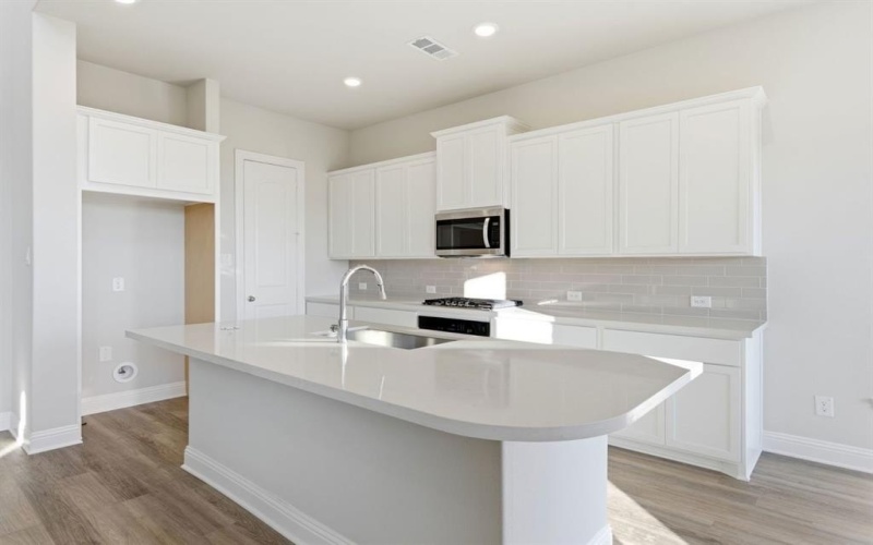 213 Bay Laurel Road, McKinney, TX 75071, 4 Bedrooms Bedrooms, ,5 BathroomsBathrooms,Residential,For Sale,213 Bay Laurel Road,0,21118975