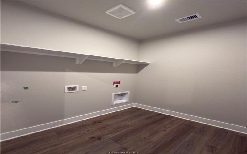 6408 Raleigh Loop, College Station, TX 77845, 4 Bedrooms Bedrooms, ,2 BathroomsBathrooms,Residential,For Sale,6408 Raleigh Loop,0,25012304