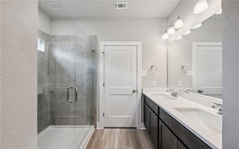 6408 Raleigh Loop, College Station, TX 77845, 4 Bedrooms Bedrooms, ,2 BathroomsBathrooms,Residential,For Sale,6408 Raleigh Loop,0,25012304