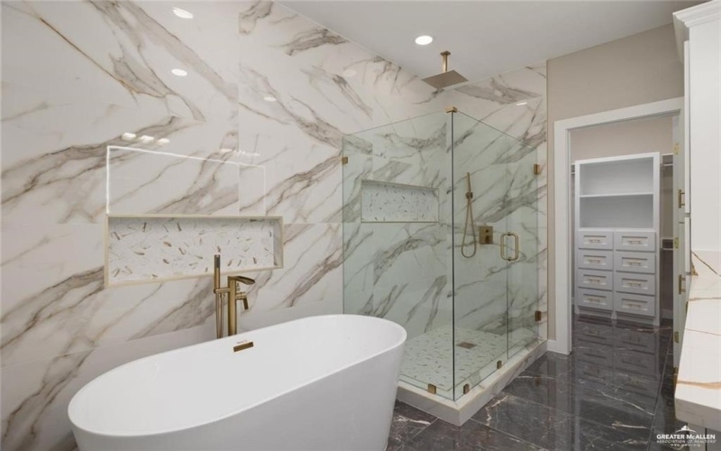 9510 N 71st Lane, McAllen, TX 78573, 3 Bedrooms Bedrooms, ,2 BathroomsBathrooms,Residential,For Sale,9510 N 71st Lane,0,487640