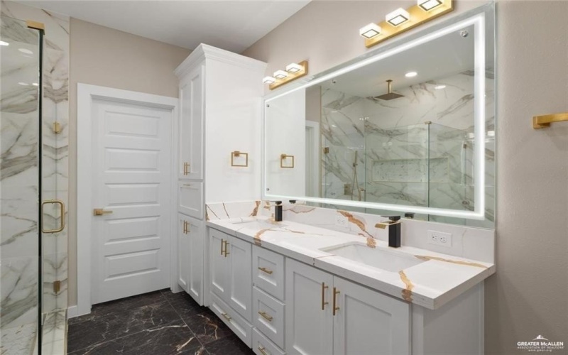 9510 N 71st Lane, McAllen, TX 78573, 3 Bedrooms Bedrooms, ,2 BathroomsBathrooms,Residential,For Sale,9510 N 71st Lane,0,487640