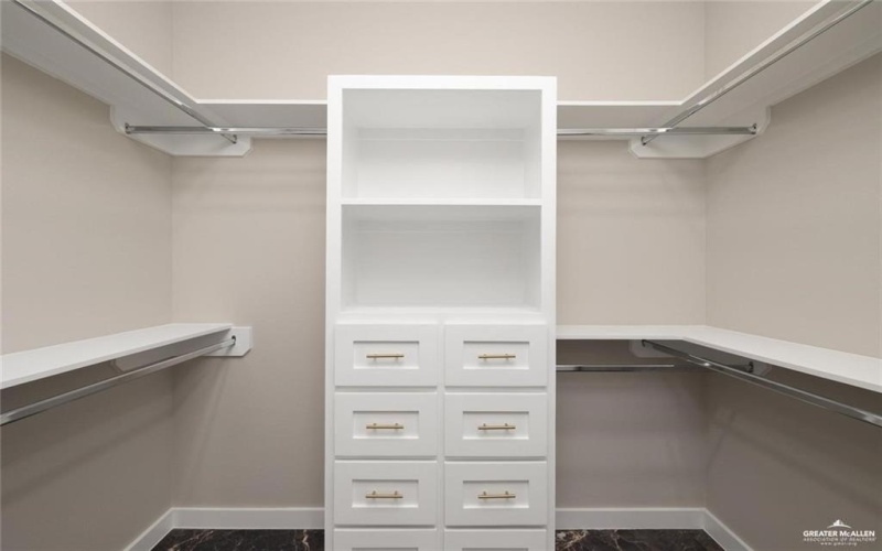 9510 N 71st Lane, McAllen, TX 78573, 3 Bedrooms Bedrooms, ,2 BathroomsBathrooms,Residential,For Sale,9510 N 71st Lane,0,487640