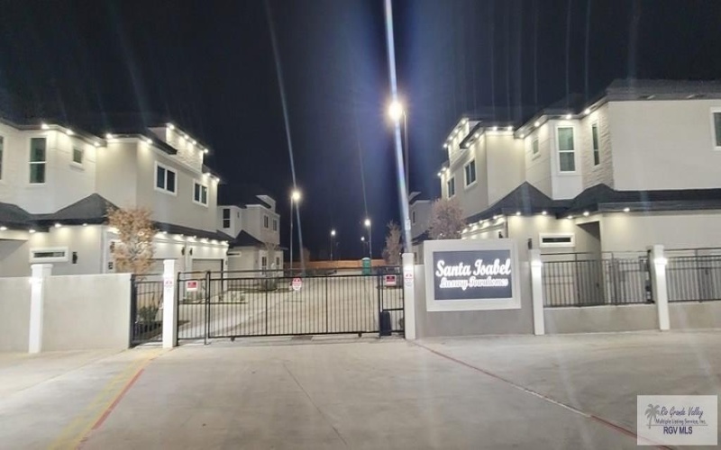 3107 BOCA CHICA BLVD. #1, BROWNSVILLE, TX 78520, 3 Bedrooms Bedrooms, ,2 BathroomsBathrooms,Residential,For Sale,3107 BOCA CHICA BLVD.,0,29770191