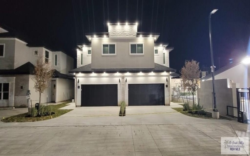 3107 BOCA CHICA BLVD. #1, BROWNSVILLE, TX 78520, 3 Bedrooms Bedrooms, ,2 BathroomsBathrooms,Residential,For Sale,3107 BOCA CHICA BLVD.,0,29770191