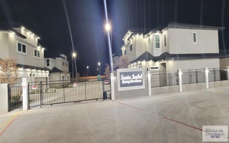 3107 BOCA CHICA BLVD. #1, BROWNSVILLE, TX 78520, 3 Bedrooms Bedrooms, ,2 BathroomsBathrooms,Residential,For Sale,3107 BOCA CHICA BLVD.,0,29770191