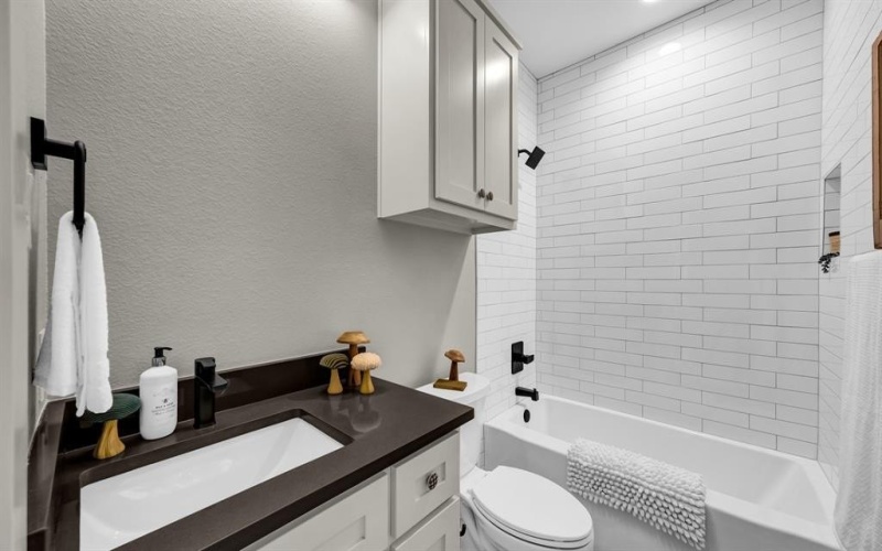 1325 County Road 3355, Paradise, TX 76073, 3 Habitaciones Habitaciones , ,2 BañosBaños,Residential,En Venta,1325 County Road 3355,0,21092263