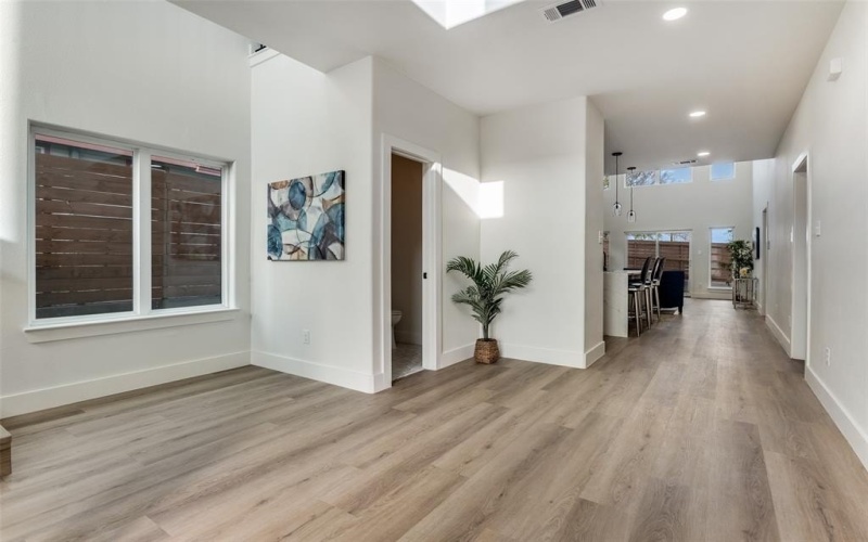 1409 Doyle Avenue, Dallas, TX 75203, 3 Habitaciones Habitaciones , ,3 BañosBaños,Residential,En Venta,1409 Doyle Avenue,0,21111825