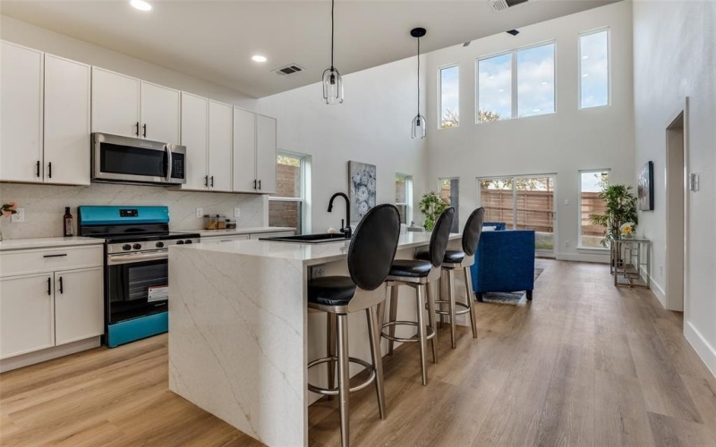 1409 Doyle Avenue, Dallas, TX 75203, 3 Habitaciones Habitaciones , ,3 BañosBaños,Residential,En Venta,1409 Doyle Avenue,0,21111825