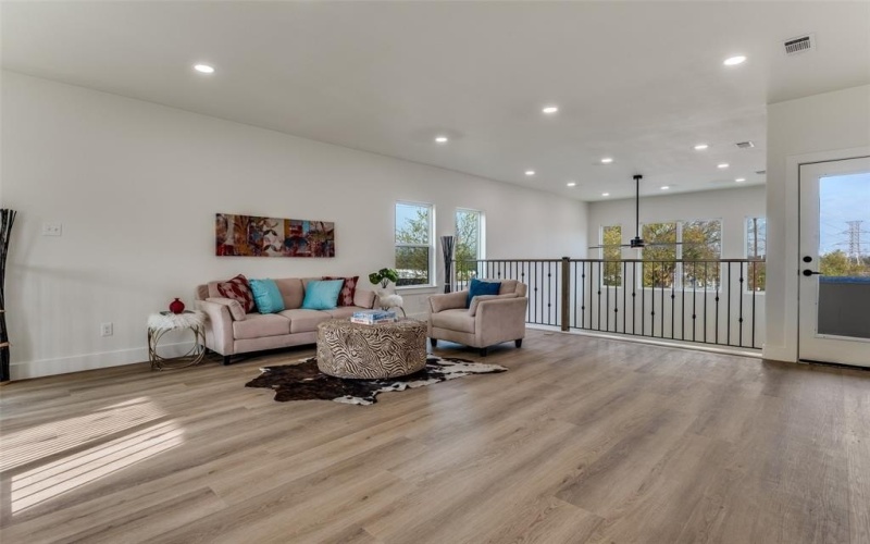 1409 Doyle Avenue, Dallas, TX 75203, 3 Habitaciones Habitaciones , ,3 BañosBaños,Residential,En Venta,1409 Doyle Avenue,0,21111825