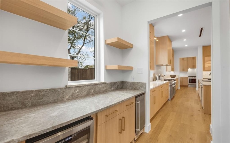 3739 Royal Lane, Dallas, TX 75229, 5 Bedrooms Bedrooms, ,6 BathroomsBathrooms,Residential,For Sale,3739 Royal Lane,0,21116474