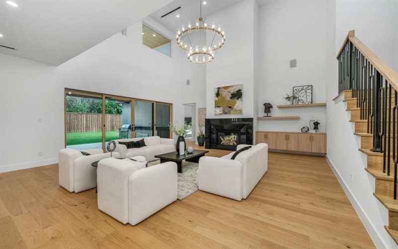 3739 Royal Lane, Dallas, TX 75229, 5 Bedrooms Bedrooms, ,6 BathroomsBathrooms,Residential,For Sale,3739 Royal Lane,0,21116474