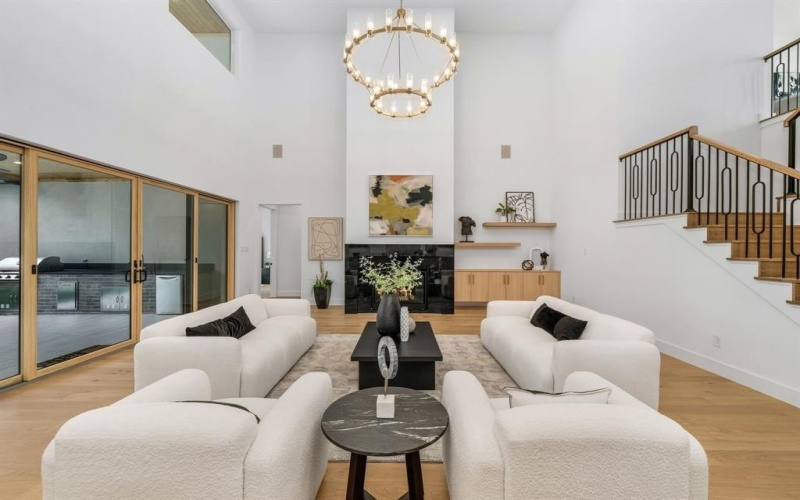 3739 Royal Lane, Dallas, TX 75229, 5 Bedrooms Bedrooms, ,6 BathroomsBathrooms,Residential,For Sale,3739 Royal Lane,0,21116474