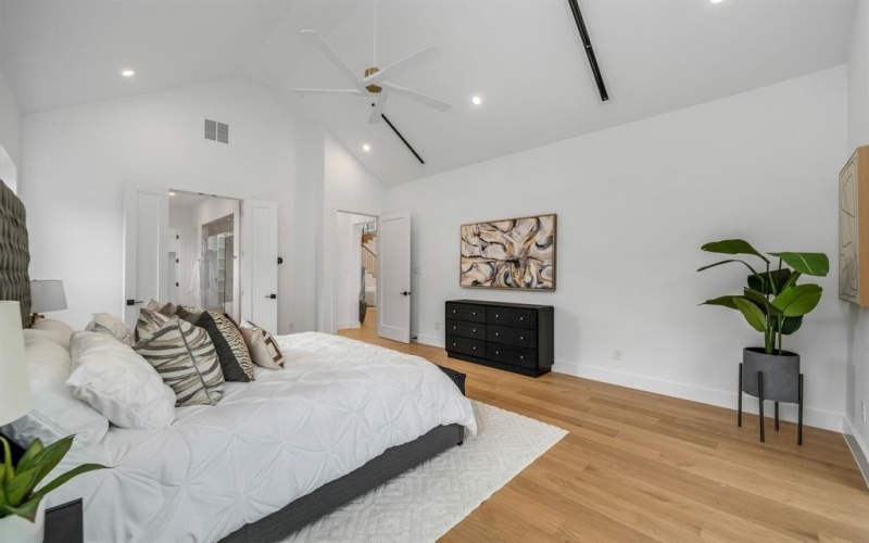 3739 Royal Lane, Dallas, TX 75229, 5 Bedrooms Bedrooms, ,6 BathroomsBathrooms,Residential,For Sale,3739 Royal Lane,0,21116474