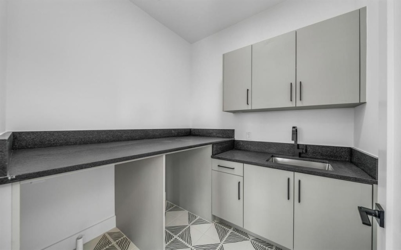 3739 Royal Lane, Dallas, TX 75229, 5 Bedrooms Bedrooms, ,6 BathroomsBathrooms,Residential,For Sale,3739 Royal Lane,0,21116474