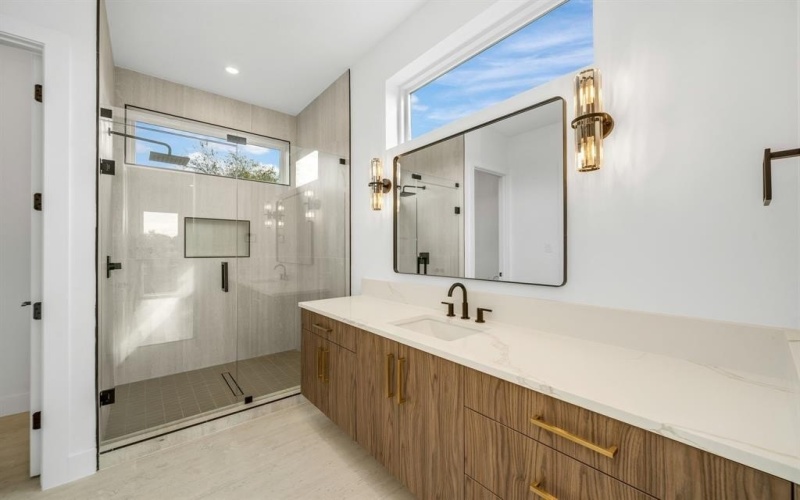 3739 Royal Lane, Dallas, TX 75229, 5 Bedrooms Bedrooms, ,6 BathroomsBathrooms,Residential,For Sale,3739 Royal Lane,0,21116474