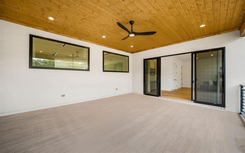 3739 Royal Lane, Dallas, TX 75229, 5 Bedrooms Bedrooms, ,6 BathroomsBathrooms,Residential,For Sale,3739 Royal Lane,0,21116474