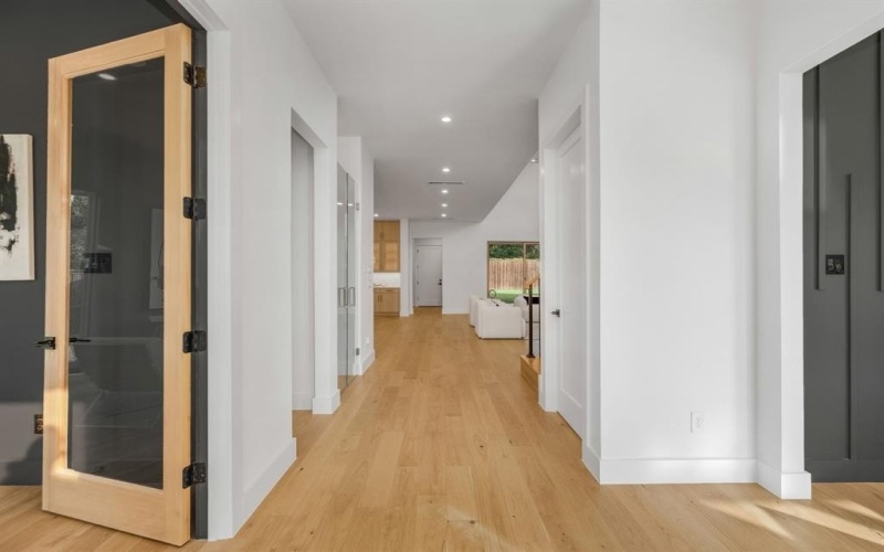 3739 Royal Lane, Dallas, TX 75229, 5 Bedrooms Bedrooms, ,6 BathroomsBathrooms,Residential,For Sale,3739 Royal Lane,0,21116474