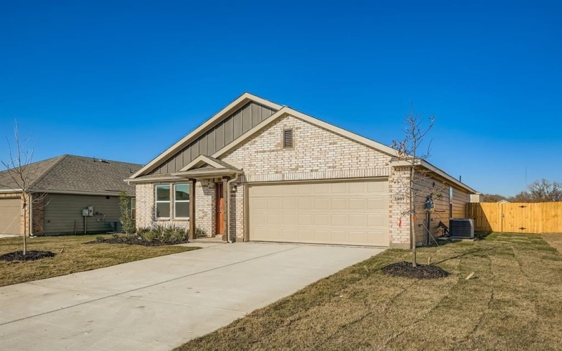 3009 Blue Pine Place, Dallas, TX 75253, 4 Bedrooms Bedrooms, ,2 BathroomsBathrooms,Residential,For Sale,3009 Blue Pine Place,0,21119118