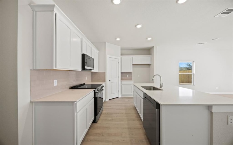 1012 Verde Valley Lane, Crowley, TX 76036, 4 Habitaciones Habitaciones , ,3 BañosBaños,Residential,En Venta,1012 Verde Valley Lane,0,21119136