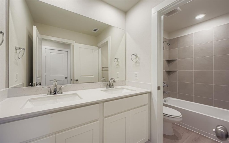 1052 Miraverde Trail, Crowley, TX 76036, 4 Bedrooms Bedrooms, ,2 BathroomsBathrooms,Residential,For Sale,1052 Miraverde Trail,0,21119138