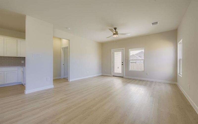 1052 Miraverde Trail, Crowley, TX 76036, 4 Bedrooms Bedrooms, ,2 BathroomsBathrooms,Residential,For Sale,1052 Miraverde Trail,0,21119138