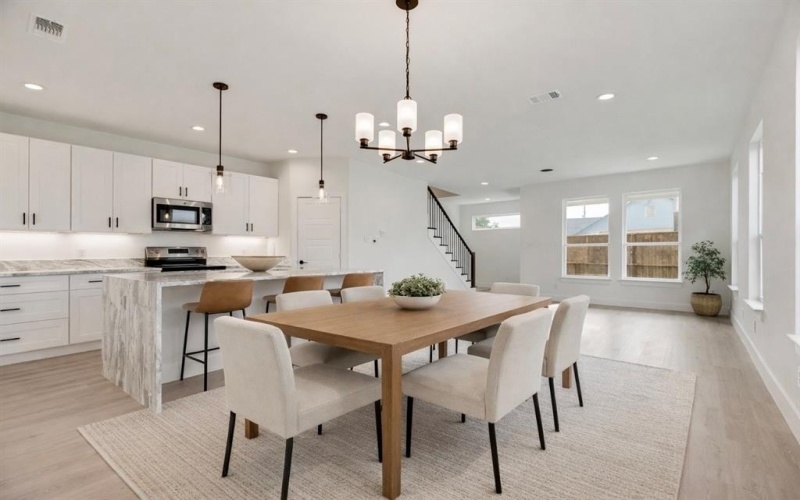 2326 Fairfax Drive, Irving, TX 75060, 3 Habitaciones Habitaciones , ,2 BañosBaños,Residential,En Venta,2326 Fairfax Drive,0,21119181